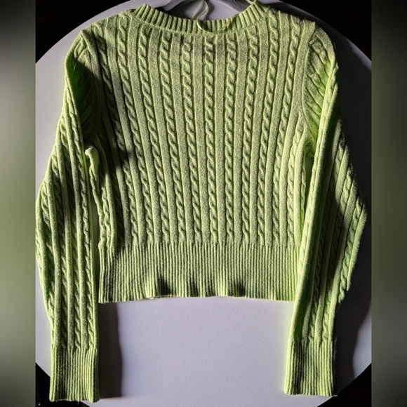 Jessica Simpson Vibrant Green Cable Knit Sweater - Picture 5 of 5